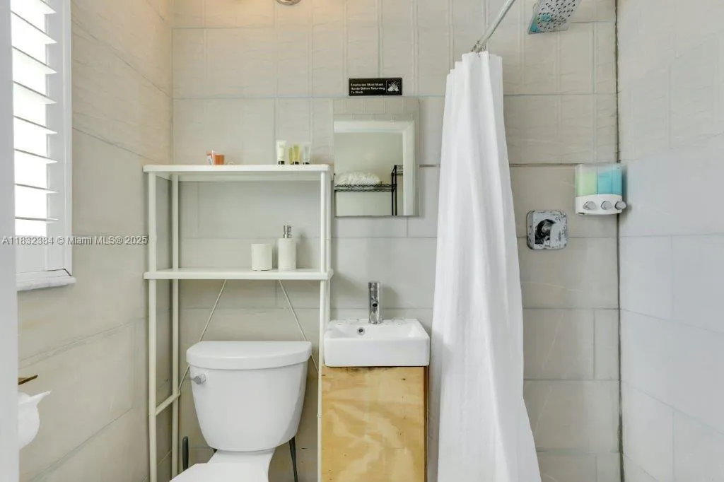 505 Se 20th St, Fort Lauderdale, Florida 33316, Fort Lauderdale, Florida 33316, ,Residential Income,For Sale,505 Se 20th St, Fort Lauderdale, Florida 33316,A11832384