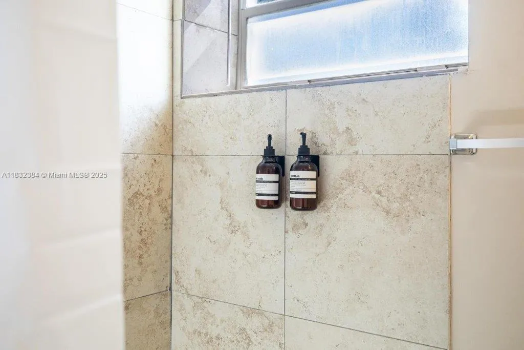 505 Se 20th St, Fort Lauderdale, Florida 33316, Fort Lauderdale, Florida 33316, ,Residential Income,For Sale,505 Se 20th St, Fort Lauderdale, Florida 33316,A11832384