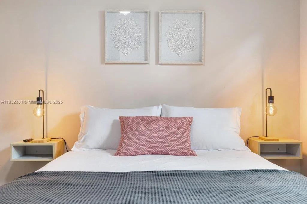 505 Se 20th St, Fort Lauderdale, Florida 33316, Fort Lauderdale, Florida 33316, ,Residential Income,For Sale,505 Se 20th St, Fort Lauderdale, Florida 33316,A11832384