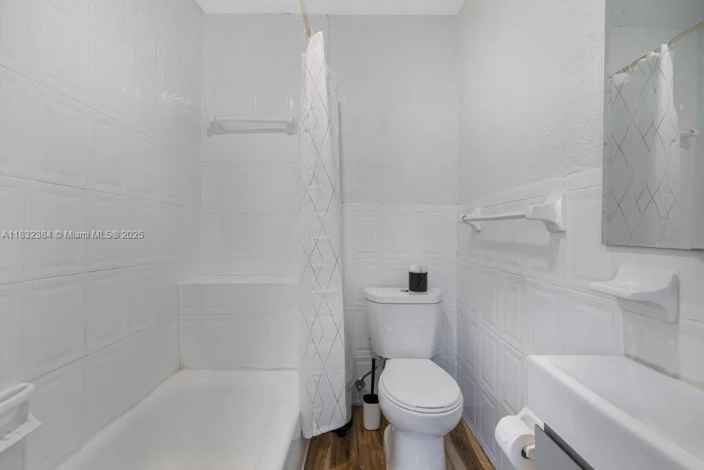 505 Se 20th St, Fort Lauderdale, Florida 33316, Fort Lauderdale, Florida 33316, ,Residential Income,For Sale,505 Se 20th St, Fort Lauderdale, Florida 33316,A11832384