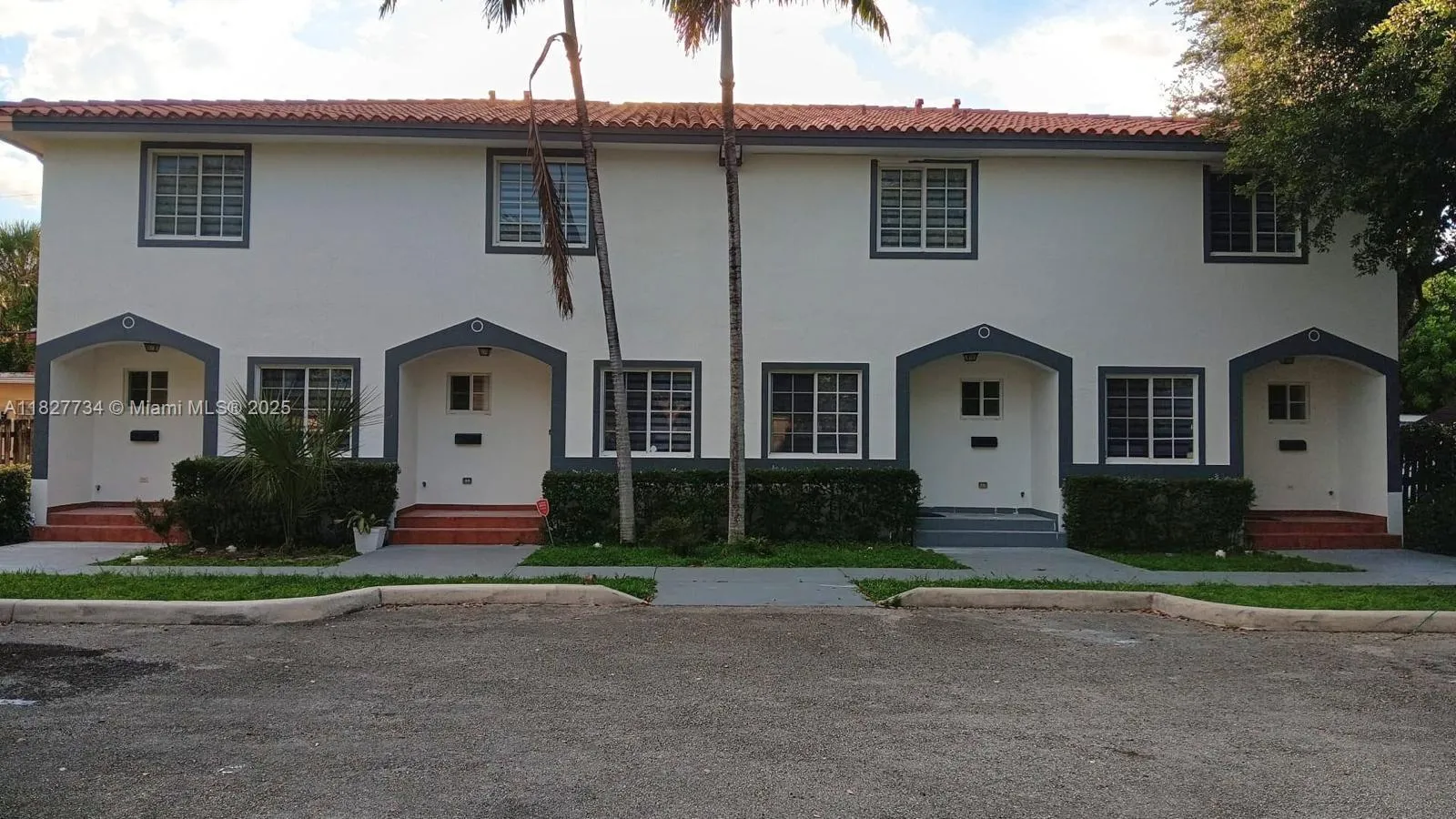 964 N 18th Ct, Hollywood, Florida 33020, Hollywood, Florida 33020, 2 Bedrooms Bedrooms, ,2 BathroomsBathrooms,Residential,For Sale,964 N 18th Ct, Hollywood, Florida 33020,A11827734