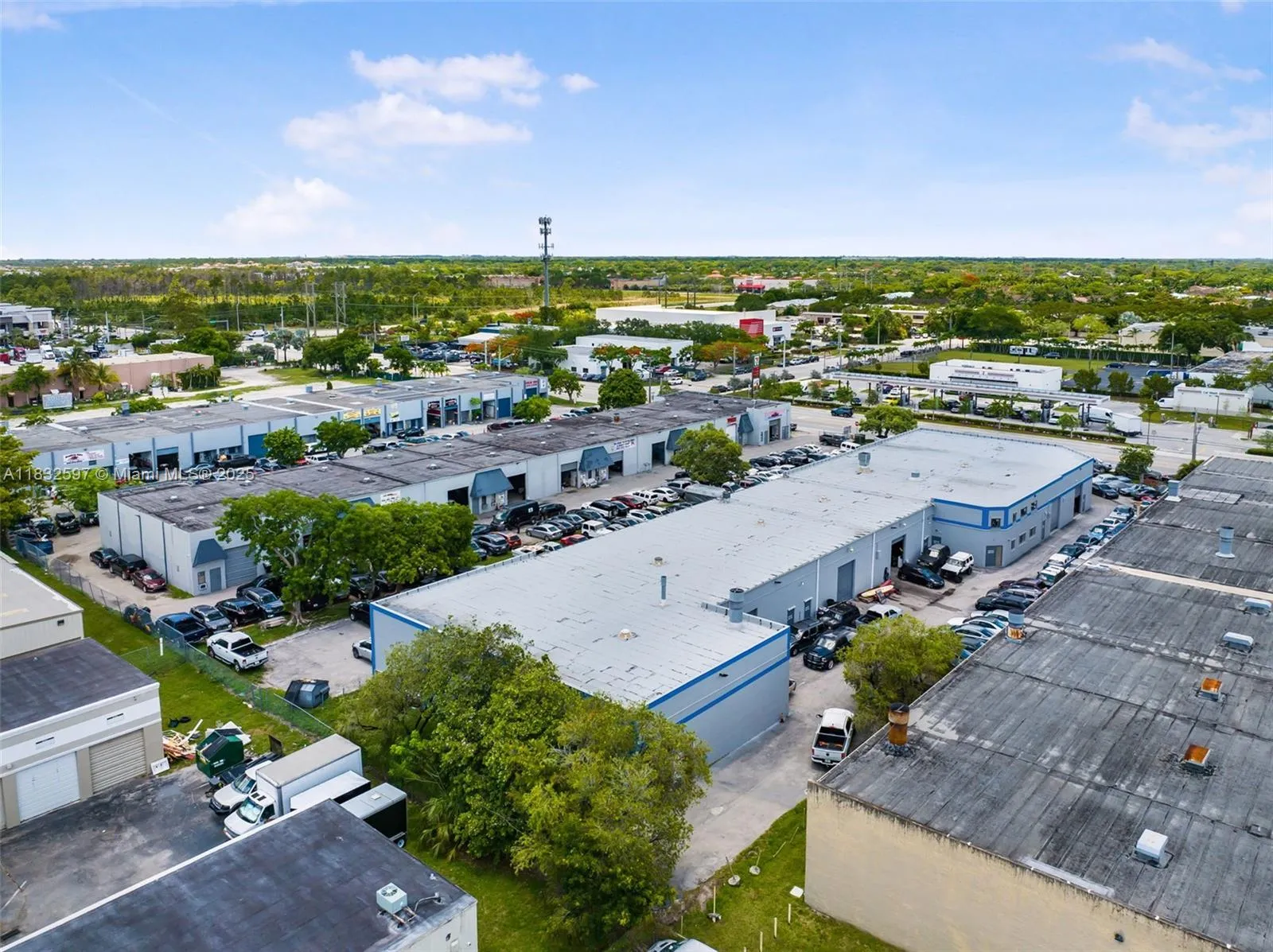 Mechanic Shop For Sale Near Tamiami Airport, Kenda, Kendall, Florida 33186, ,Business Opportunity,For Sale,Mechanic Shop For Sale Near Tamiami Airport, Kenda,A11832597