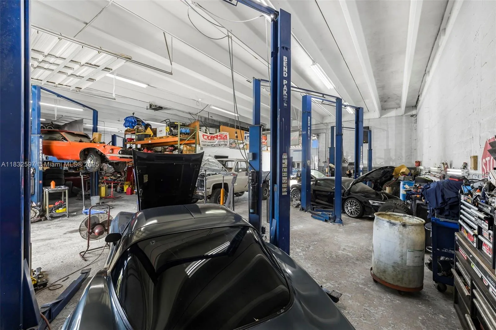Mechanic Shop For Sale Near Tamiami Airport, Kenda, Kendall, Florida 33186, ,Business Opportunity,For Sale,Mechanic Shop For Sale Near Tamiami Airport, Kenda,A11832597