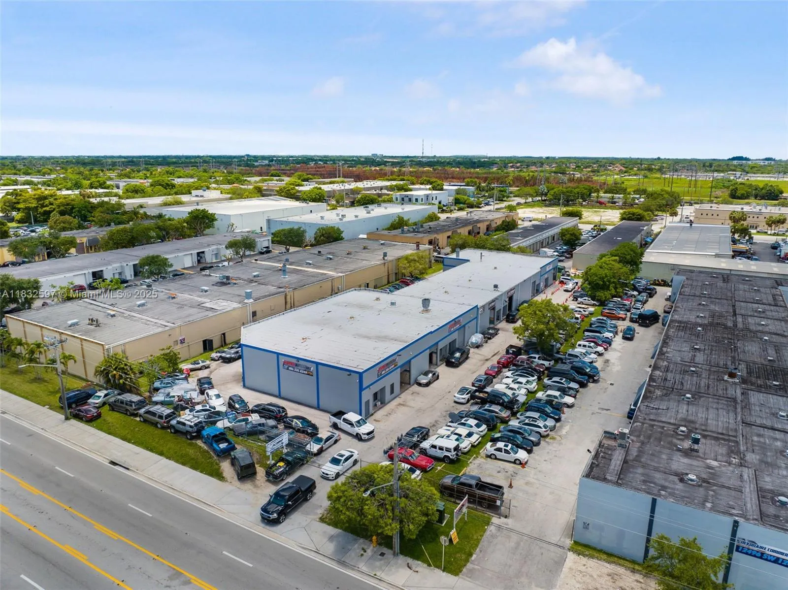 Mechanic Shop For Sale Near Tamiami Airport, Kenda, Kendall, Florida 33186, ,Business Opportunity,For Sale,Mechanic Shop For Sale Near Tamiami Airport, Kenda,A11832597