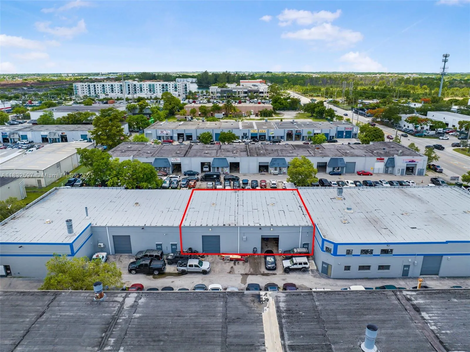 Mechanic Shop For Sale Near Tamiami Airport, Kenda, Kendall, Florida 33186, ,Business Opportunity,For Sale,Mechanic Shop For Sale Near Tamiami Airport, Kenda,A11832597