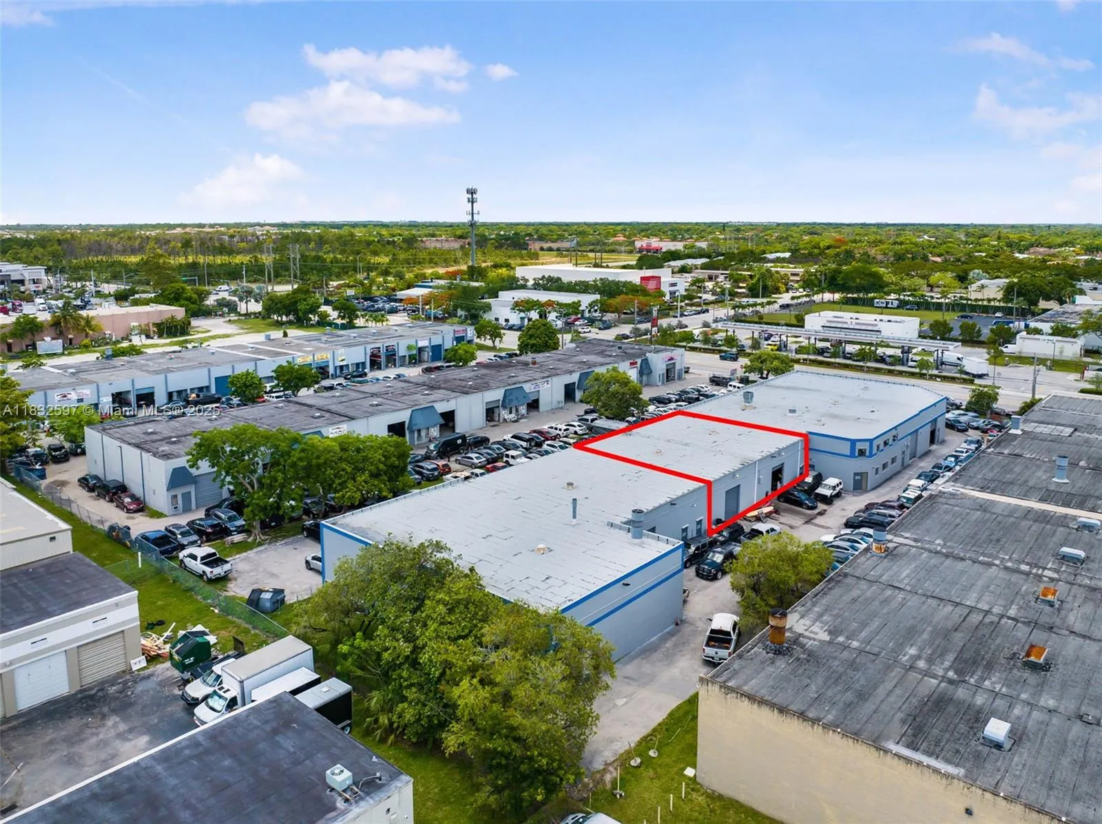 Mechanic Shop For Sale Near Tamiami Airport, Kenda, Kendall, Florida 33186, ,Business Opportunity,For Sale,Mechanic Shop For Sale Near Tamiami Airport, Kenda,A11832597