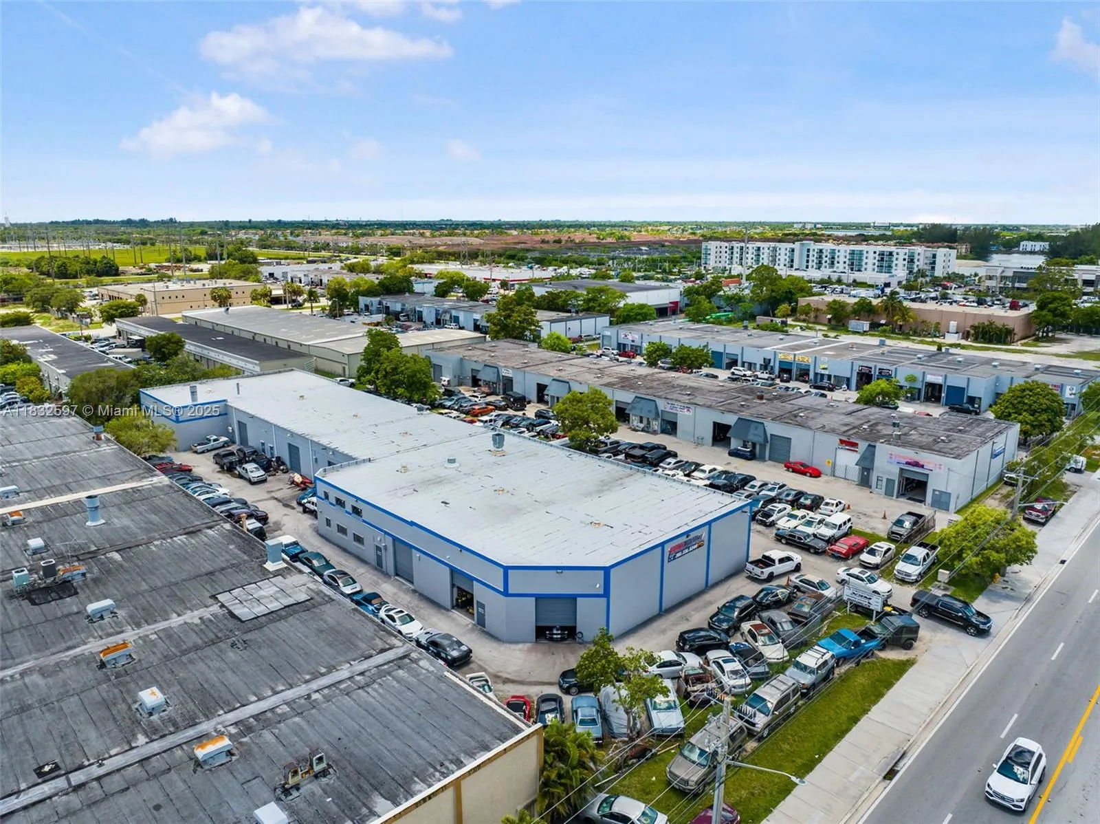 Mechanic Shop For Sale Near Tamiami Airport, Kenda, Kendall, Florida 33186, ,Business Opportunity,For Sale,Mechanic Shop For Sale Near Tamiami Airport, Kenda,A11832597