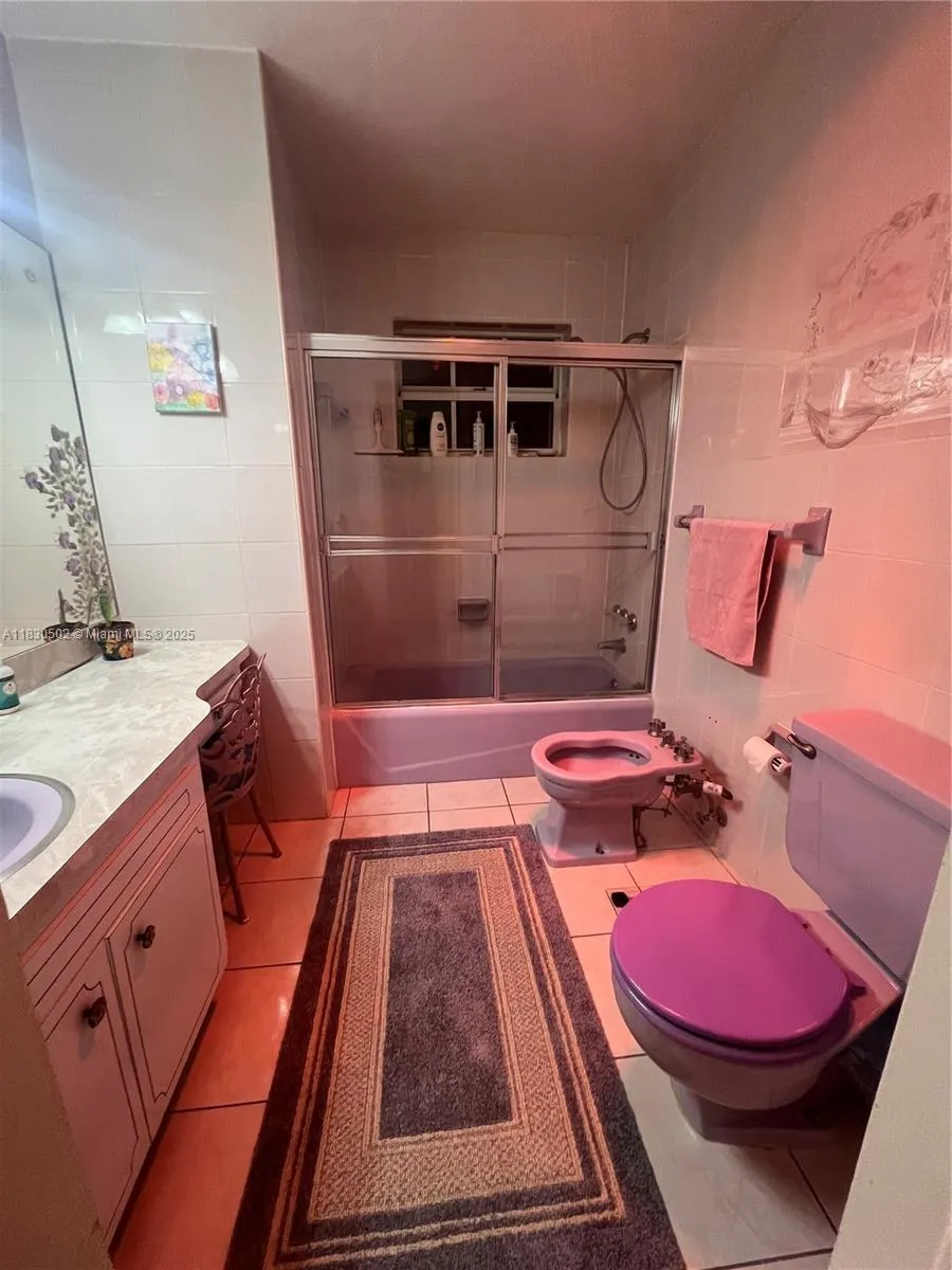 2815 Sw 36th Ave, Miami, Florida 33133, Miami, Florida 33133, ,Residential Income,For Sale,2815 Sw 36th Ave, Miami, Florida 33133,A11830502