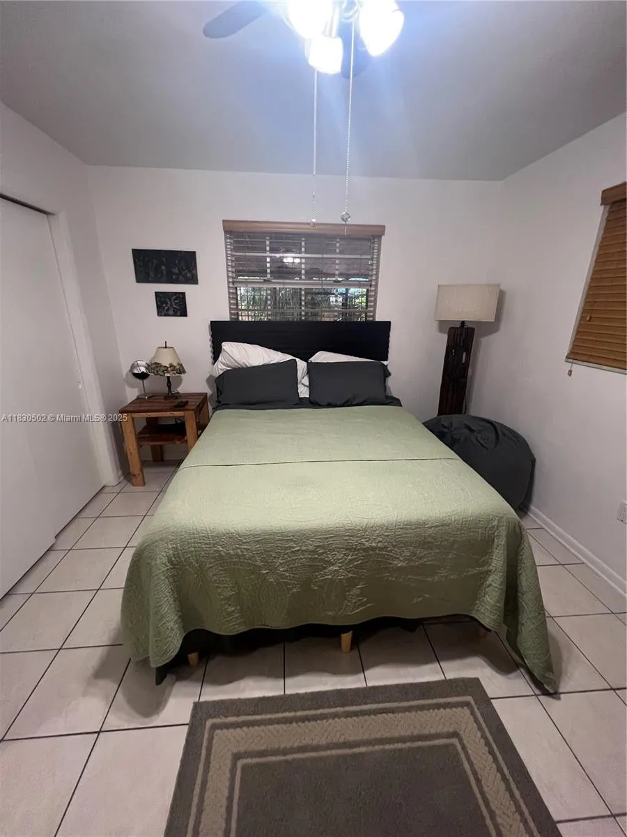 2815 Sw 36th Ave, Miami, Florida 33133, Miami, Florida 33133, ,Residential Income,For Sale,2815 Sw 36th Ave, Miami, Florida 33133,A11830502