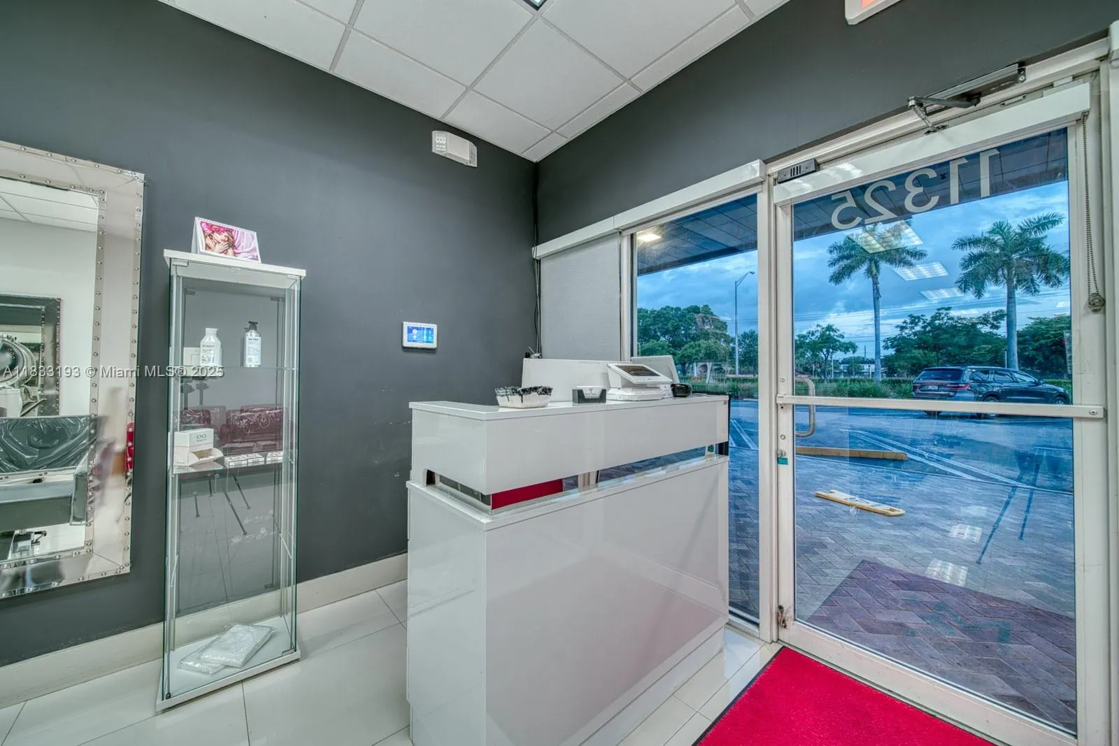 Beauty Salon For Sale In Pinecrest, Pinecrest, Flo, Pinecrest, Florida 33156, ,Business Opportunity,For Sale,Beauty Salon For Sale In Pinecrest, Pinecrest, Flo,A11833193