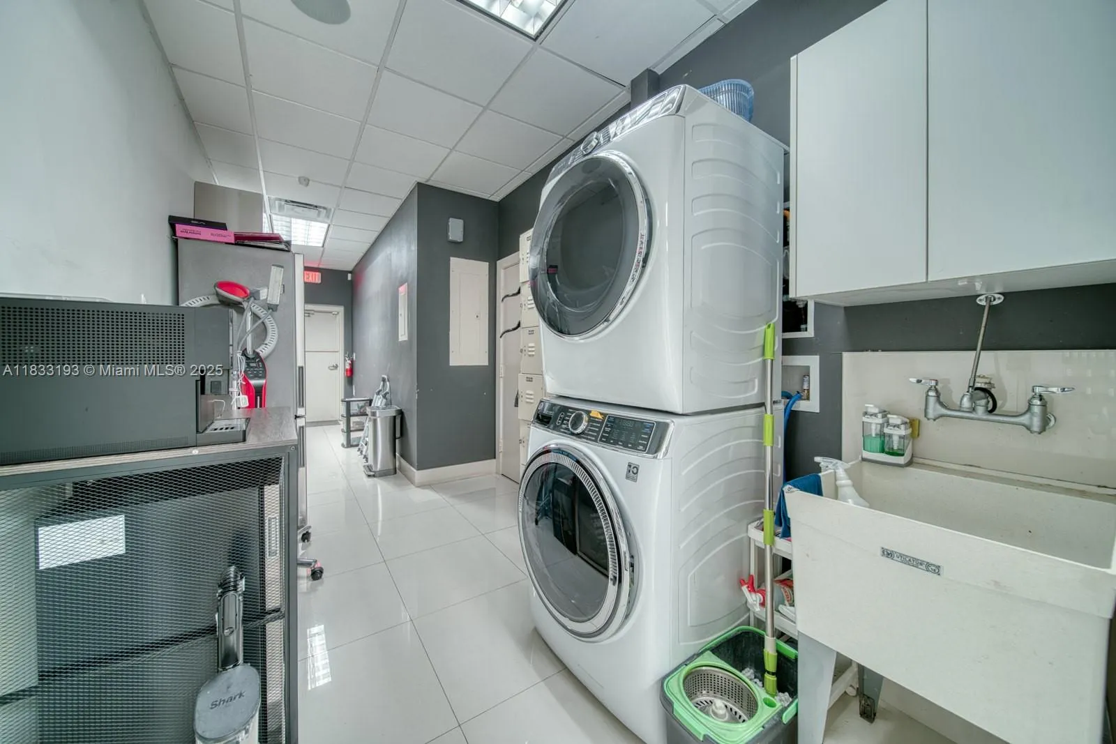 Beauty Salon For Sale In Pinecrest, Pinecrest, Flo, Pinecrest, Florida 33156, ,Business Opportunity,For Sale,Beauty Salon For Sale In Pinecrest, Pinecrest, Flo,A11833193