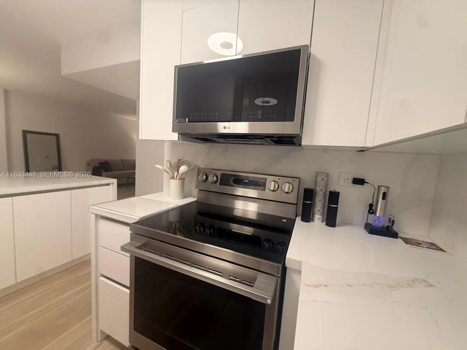1500 Bay Rd 724s, Miami Beach, Florida 33139, Miami Beach, Florida 33139, 2 Bedrooms Bedrooms, ,2 BathroomsBathrooms,Residential Lease,For Rent,1500 Bay Rd 724s, Miami Beach, Florida 33139,A11833448