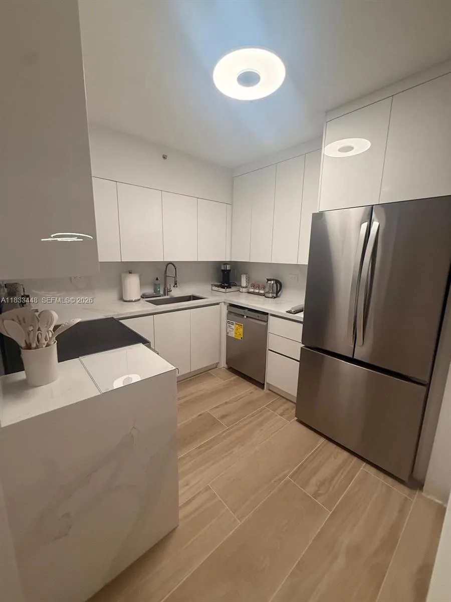 1500 Bay Rd 724s, Miami Beach, Florida 33139, Miami Beach, Florida 33139, 2 Bedrooms Bedrooms, ,2 BathroomsBathrooms,Residential Lease,For Rent,1500 Bay Rd 724s, Miami Beach, Florida 33139,A11833448