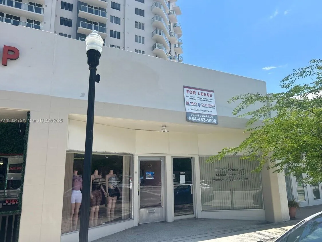 2130 Hollywood Blvd B, Hollywood, Florida 33020, Hollywood, Florida 33020, ,Commercial Lease,For Rent,2130 Hollywood Blvd B, Hollywood, Florida 33020,A11833475