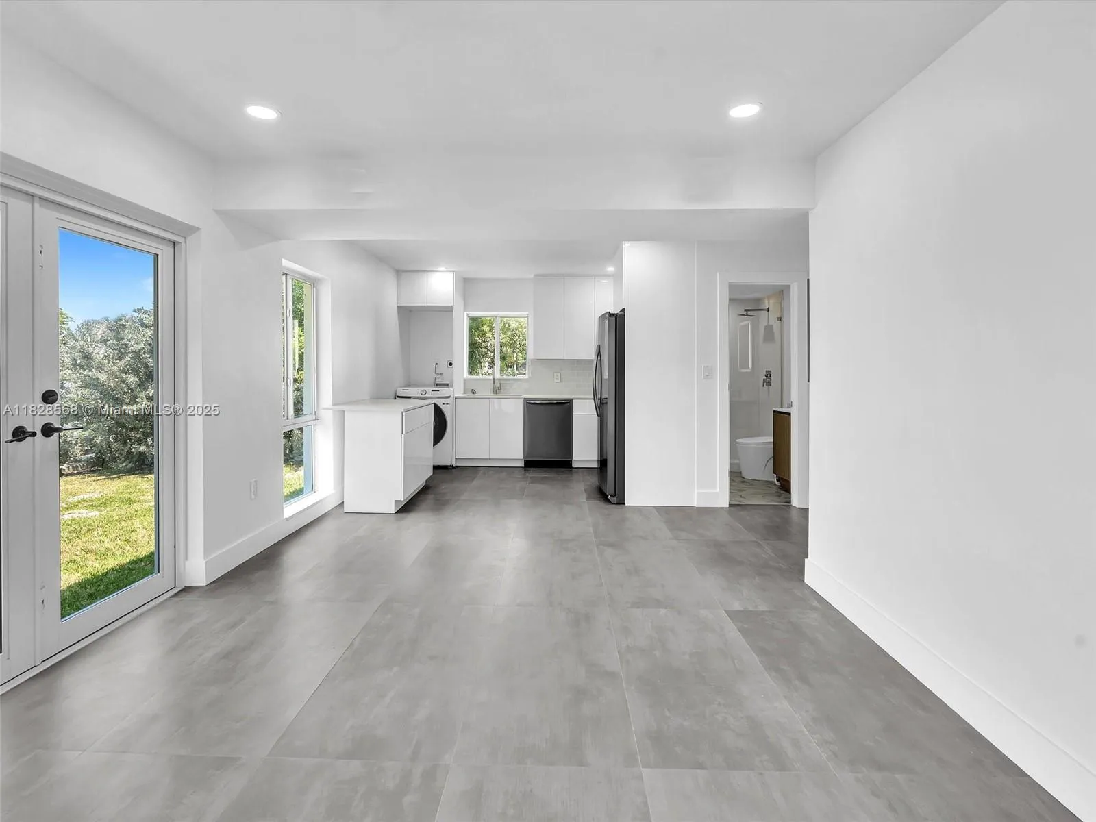 11900 N Bayshore Dr 1-8, North Miami, Florida 3318, North Miami, Florida 33181, ,Commercial Sale,For Sale,11900 N Bayshore Dr 1-8, North Miami, Florida 3318,A11828568