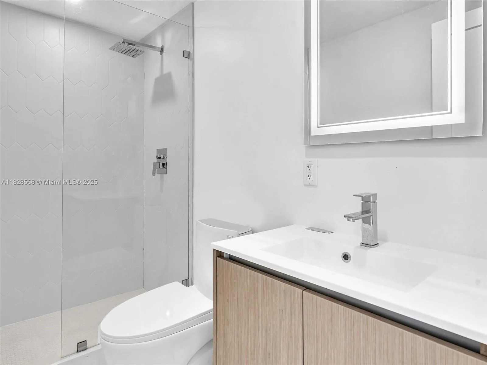 11900 N Bayshore Dr 1-8, North Miami, Florida 3318, North Miami, Florida 33181, ,Commercial Sale,For Sale,11900 N Bayshore Dr 1-8, North Miami, Florida 3318,A11828568