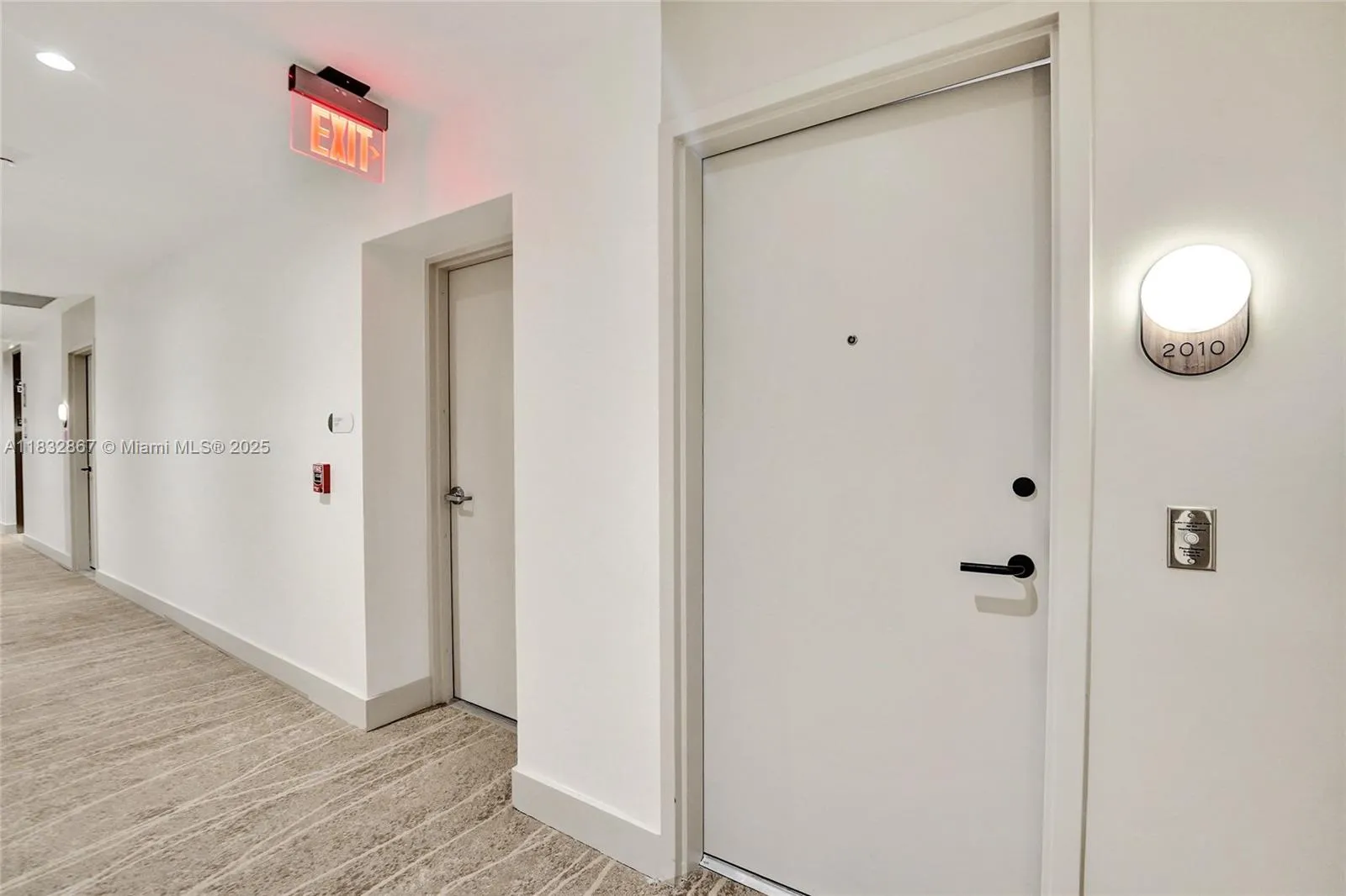 580 72 Street 2010, Miami Beach, Florida 33180, Miami Beach, Florida 33180, 2 Bedrooms Bedrooms, ,2 BathroomsBathrooms,Residential Lease,For Rent,580 72 Street 2010, Miami Beach, Florida 33180,A11832867