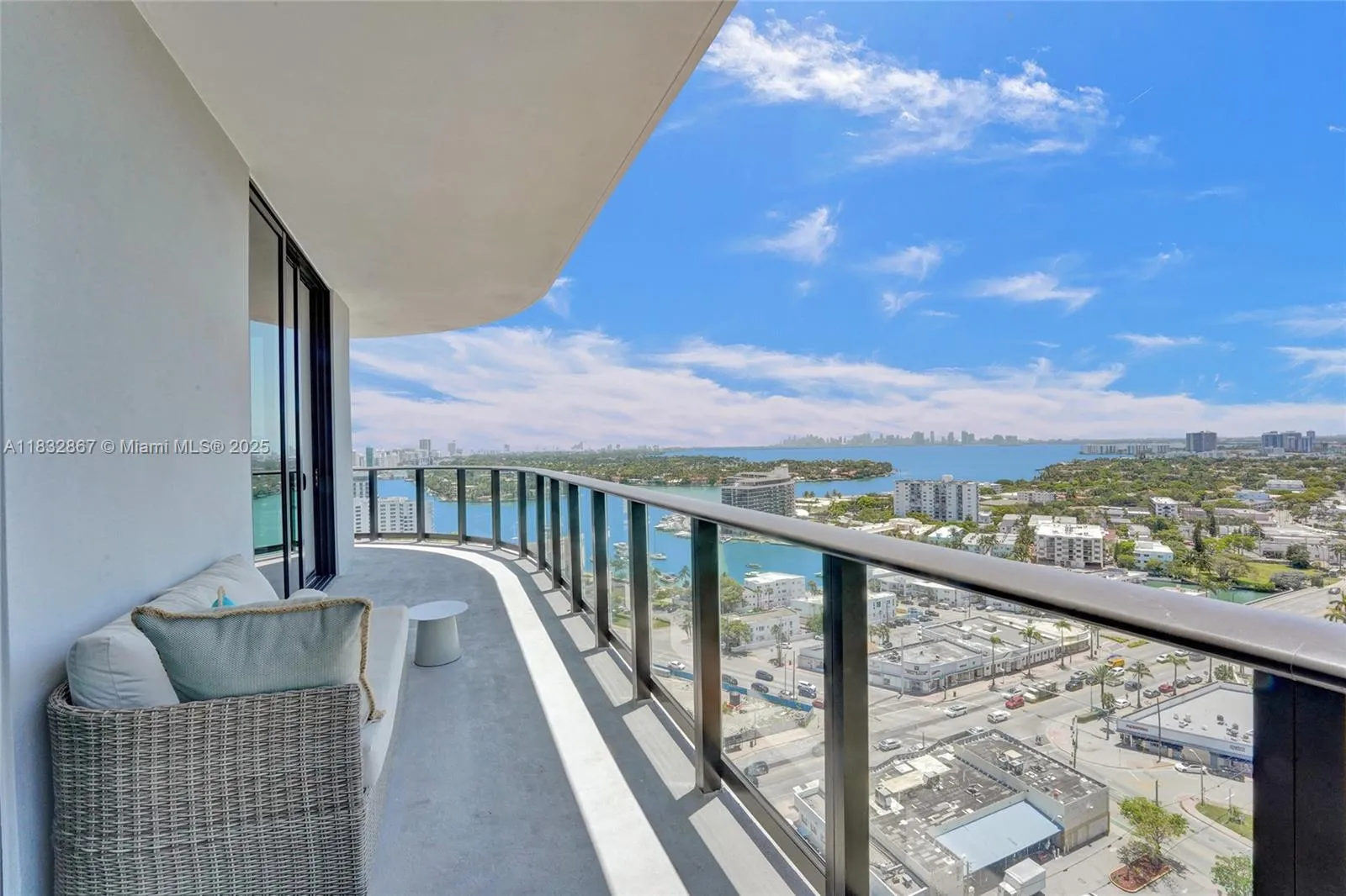 580 72 Street 2010, Miami Beach, Florida 33180, Miami Beach, Florida 33180, 2 Bedrooms Bedrooms, ,2 BathroomsBathrooms,Residential Lease,For Rent,580 72 Street 2010, Miami Beach, Florida 33180,A11832867