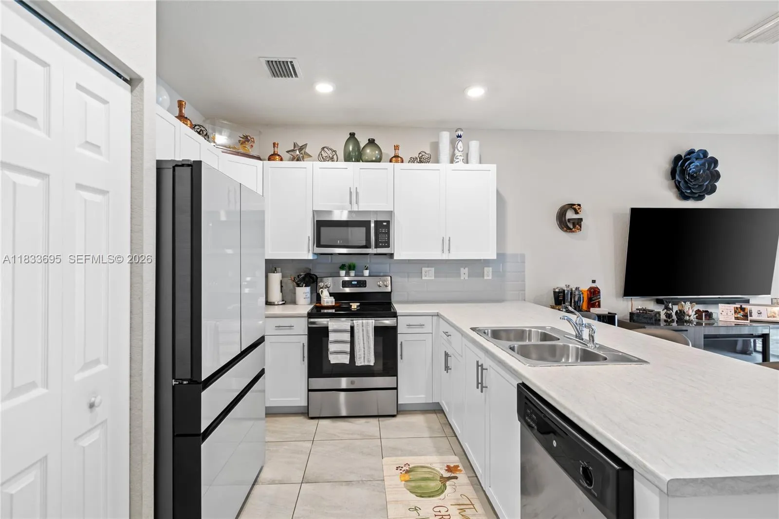 10468 W 33rd Ln, Hialeah, Florida 33018, Hialeah, Florida 33018, 3 Bedrooms Bedrooms, ,2 BathroomsBathrooms,Residential,For Sale,10468 W 33rd Ln, Hialeah, Florida 33018,A11833695