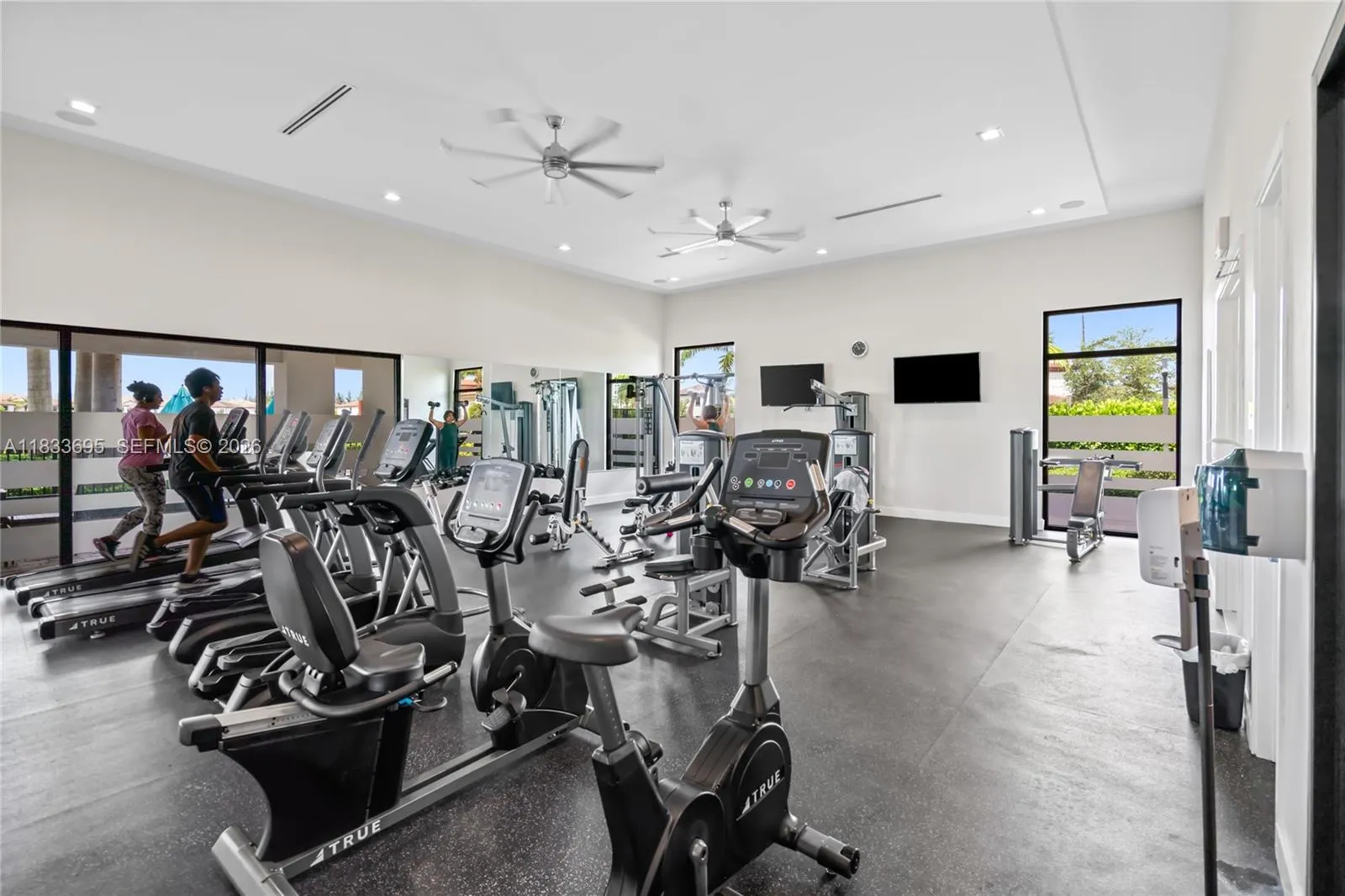 10468 W 33rd Ln, Hialeah, Florida 33018, Hialeah, Florida 33018, 3 Bedrooms Bedrooms, ,2 BathroomsBathrooms,Residential,For Sale,10468 W 33rd Ln, Hialeah, Florida 33018,A11833695