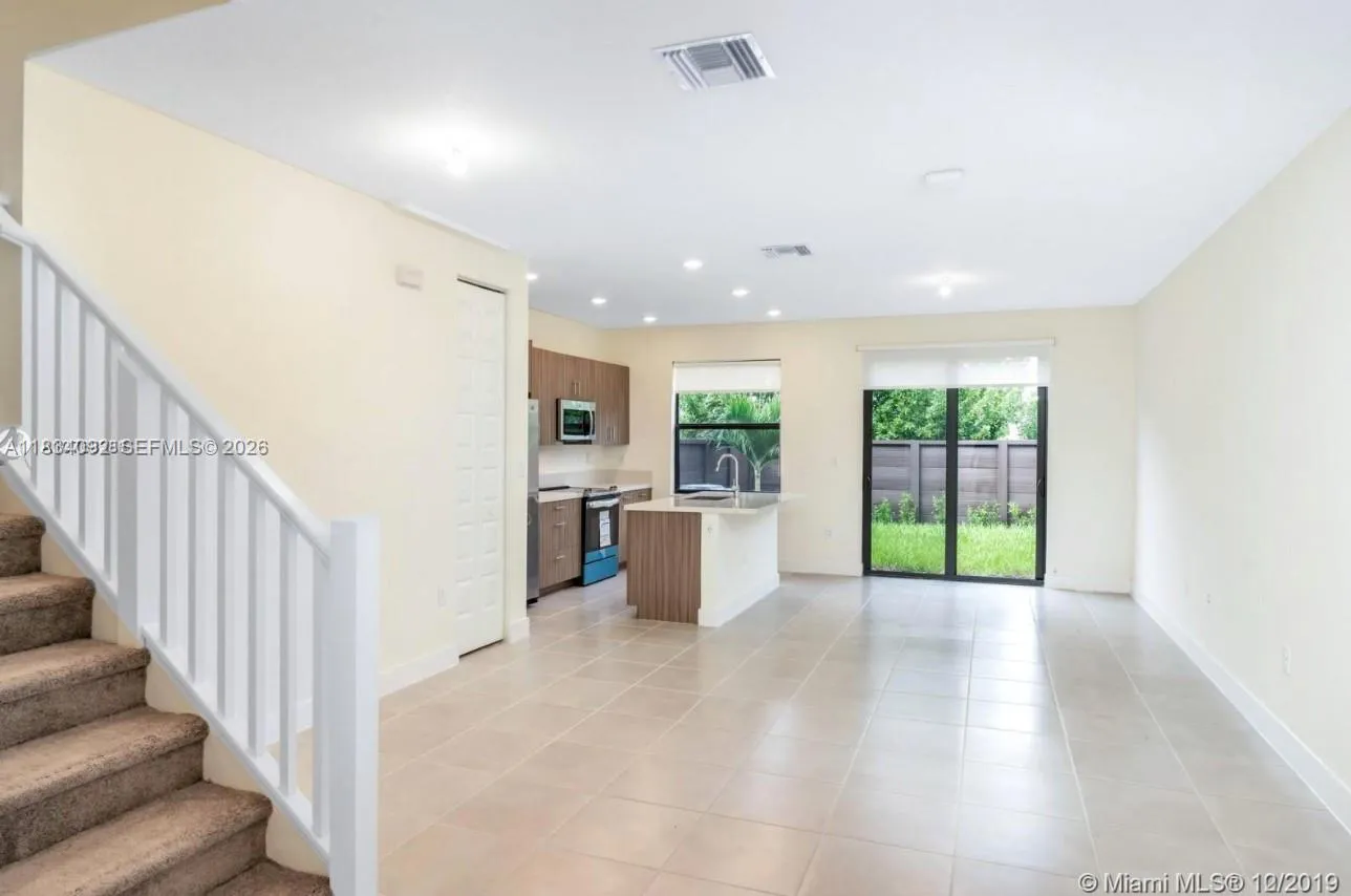 15842 Nw 91 Ct 15842, Miami Lakes, Florida 33018, Miami Lakes, Florida 33018, 3 Bedrooms Bedrooms, ,2 BathroomsBathrooms,Residential,For Sale,15842 Nw 91 Ct 15842, Miami Lakes, Florida 33018,A11834092