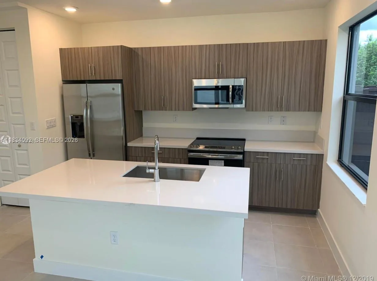 15842 Nw 91 Ct 15842, Miami Lakes, Florida 33018, Miami Lakes, Florida 33018, 3 Bedrooms Bedrooms, ,2 BathroomsBathrooms,Residential,For Sale,15842 Nw 91 Ct 15842, Miami Lakes, Florida 33018,A11834092