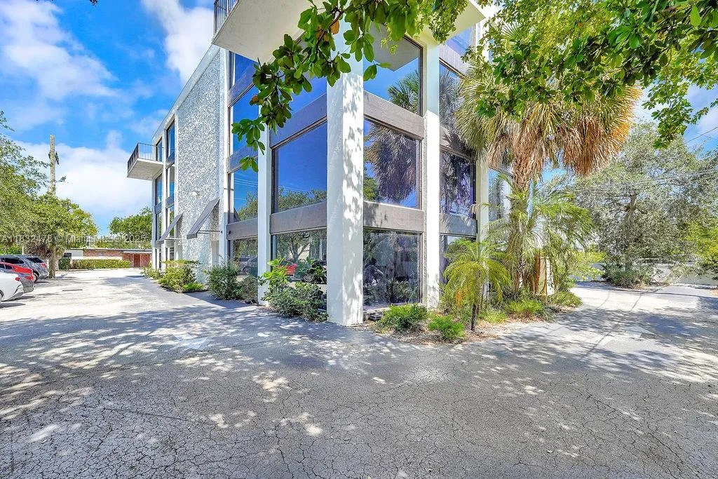 150 Se 12th St 101, Fort Lauderdale, Florida 33316, Fort Lauderdale, Florida 33316, ,Commercial Lease,For Rent,150 Se 12th St 101, Fort Lauderdale, Florida 33316,A11832478