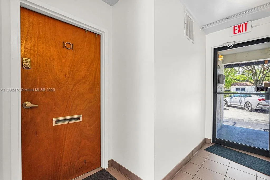 150 Se 12th St 101, Fort Lauderdale, Florida 33316, Fort Lauderdale, Florida 33316, ,Commercial Lease,For Rent,150 Se 12th St 101, Fort Lauderdale, Florida 33316,A11832478