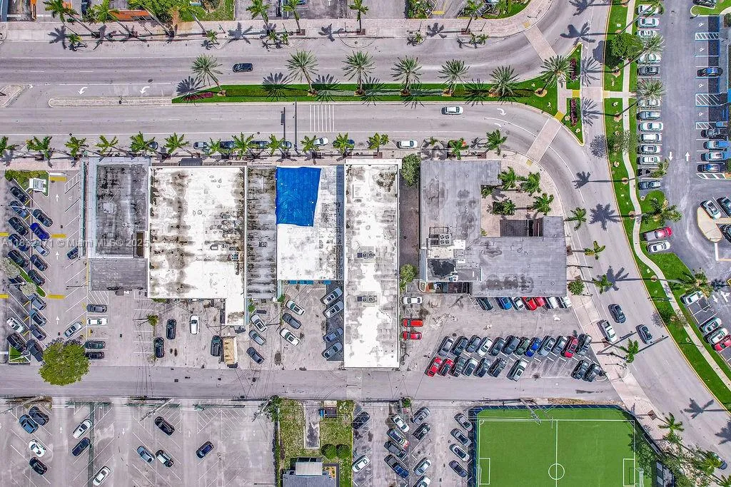 2640 Hollywood Blvd 120, Hollywood, Florida 33020, Hollywood, Florida 33020, ,Commercial Lease,For Rent,2640 Hollywood Blvd 120, Hollywood, Florida 33020,A11832471
