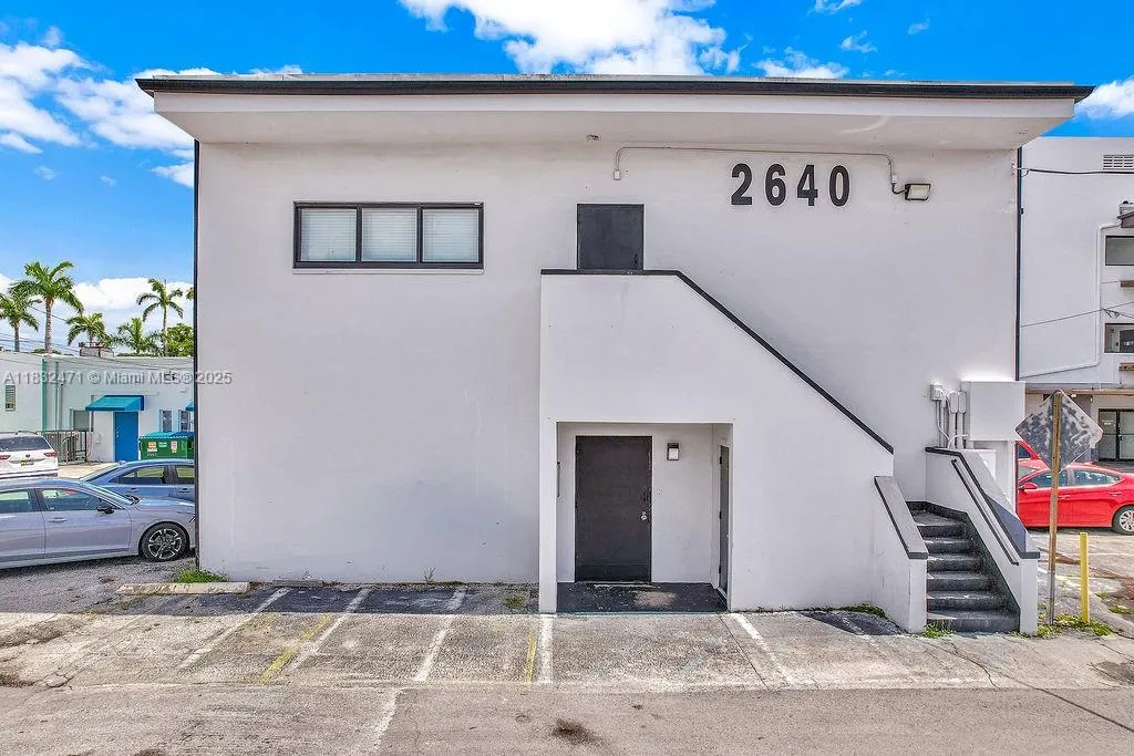 2640 Hollywood Blvd 120, Hollywood, Florida 33020, Hollywood, Florida 33020, ,Commercial Lease,For Rent,2640 Hollywood Blvd 120, Hollywood, Florida 33020,A11832471