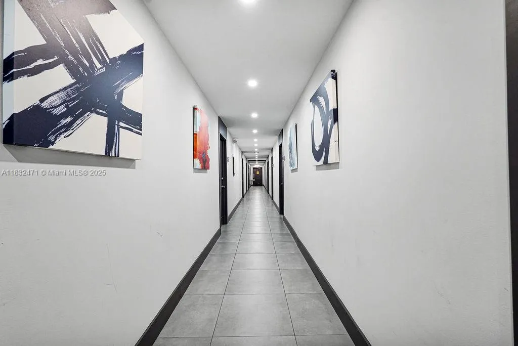 2640 Hollywood Blvd 120, Hollywood, Florida 33020, Hollywood, Florida 33020, ,Commercial Lease,For Rent,2640 Hollywood Blvd 120, Hollywood, Florida 33020,A11832471
