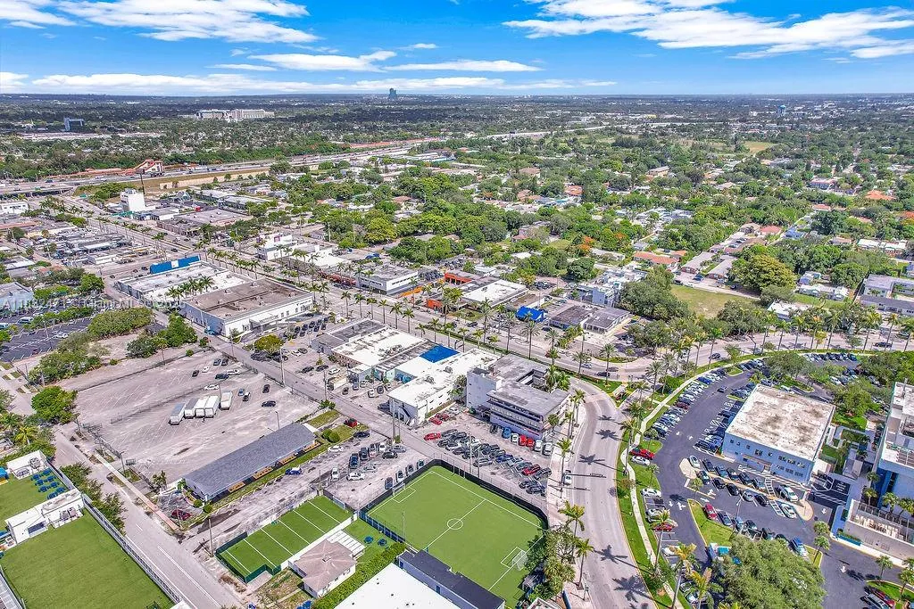 2640 Hollywood Blvd 120, Hollywood, Florida 33020, Hollywood, Florida 33020, ,Commercial Lease,For Rent,2640 Hollywood Blvd 120, Hollywood, Florida 33020,A11832471