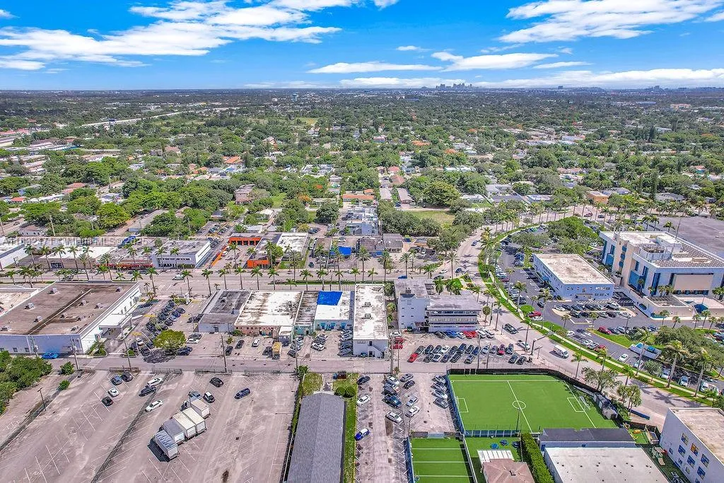 2640 Hollywood Blvd 120, Hollywood, Florida 33020, Hollywood, Florida 33020, ,Commercial Lease,For Rent,2640 Hollywood Blvd 120, Hollywood, Florida 33020,A11832471