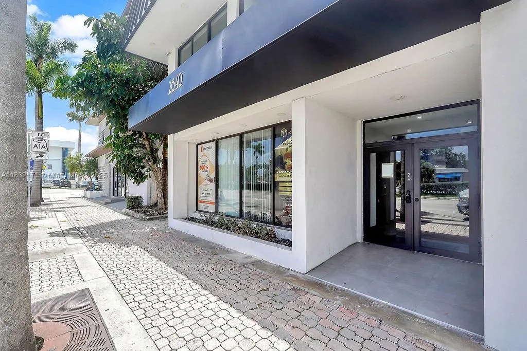 2640 Hollywood Blvd 120, Hollywood, Florida 33020, Hollywood, Florida 33020, ,Commercial Lease,For Rent,2640 Hollywood Blvd 120, Hollywood, Florida 33020,A11832471
