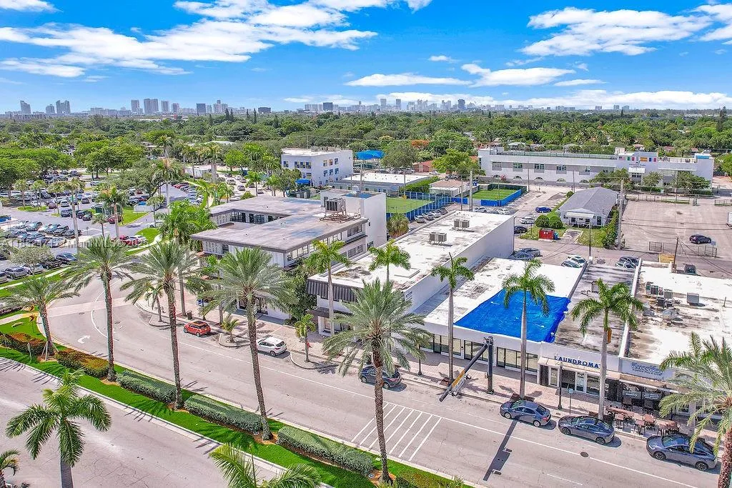 2640 Hollywood Blvd 120, Hollywood, Florida 33020, Hollywood, Florida 33020, ,Commercial Lease,For Rent,2640 Hollywood Blvd 120, Hollywood, Florida 33020,A11832471