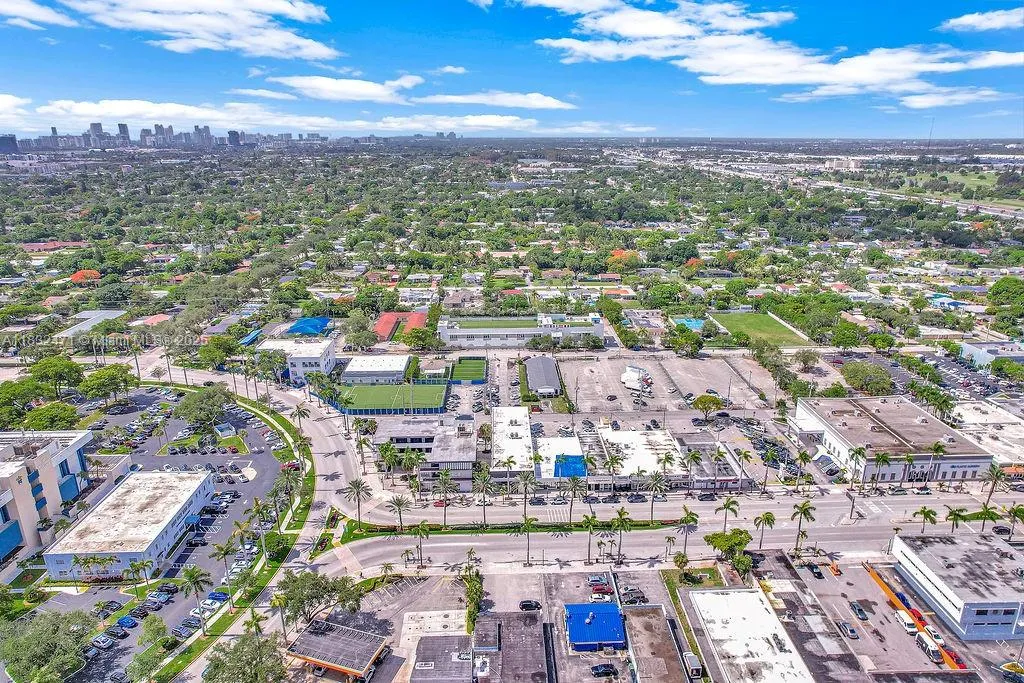 2640 Hollywood Blvd 120, Hollywood, Florida 33020, Hollywood, Florida 33020, ,Commercial Lease,For Rent,2640 Hollywood Blvd 120, Hollywood, Florida 33020,A11832471
