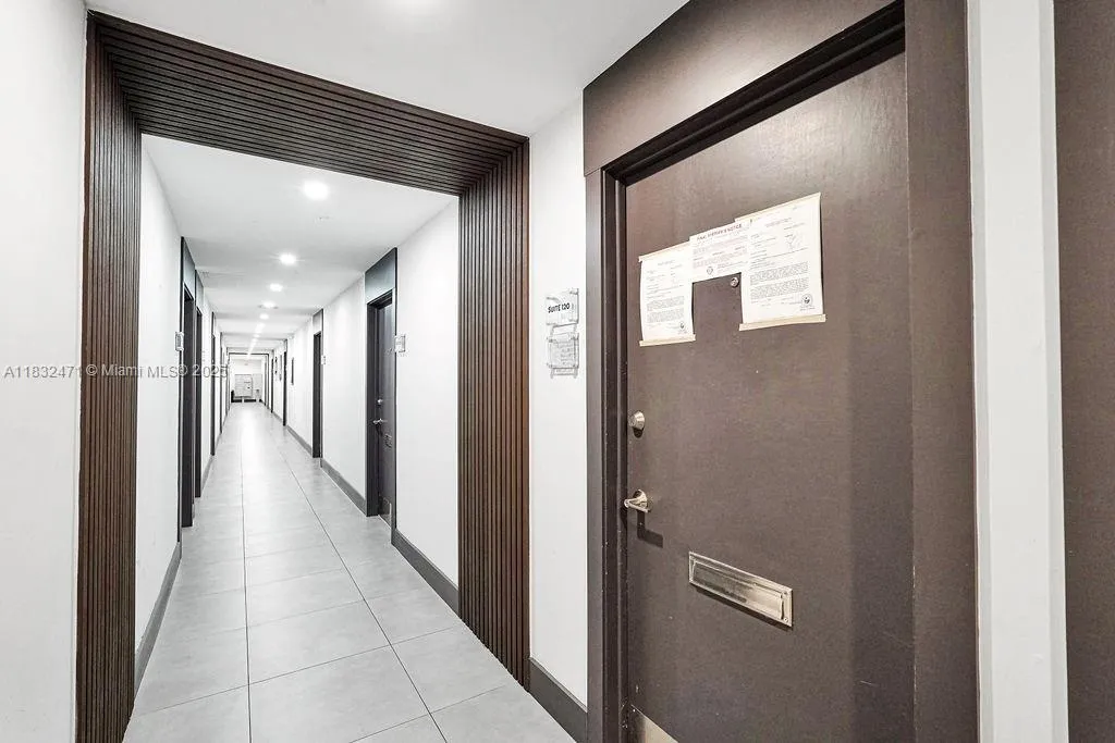 2640 Hollywood Blvd 120, Hollywood, Florida 33020, Hollywood, Florida 33020, ,Commercial Lease,For Rent,2640 Hollywood Blvd 120, Hollywood, Florida 33020,A11832471