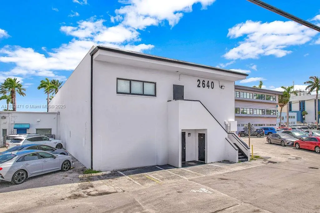 2640 Hollywood Blvd 120, Hollywood, Florida 33020, Hollywood, Florida 33020, ,Commercial Lease,For Rent,2640 Hollywood Blvd 120, Hollywood, Florida 33020,A11832471