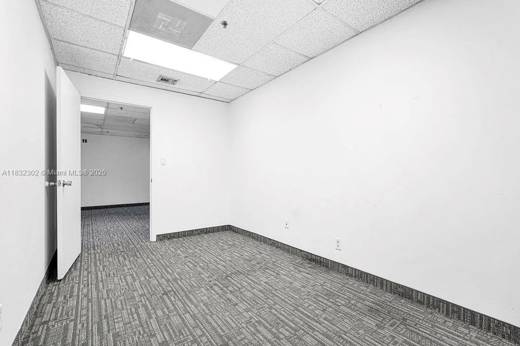 2691 E Oakland Park Blvd 300, Fort Lauderdale, Flo, Fort Lauderdale, Florida 33306, ,Commercial Lease,For Rent,2691 E Oakland Park Blvd 300, Fort Lauderdale, Flo,A11832302