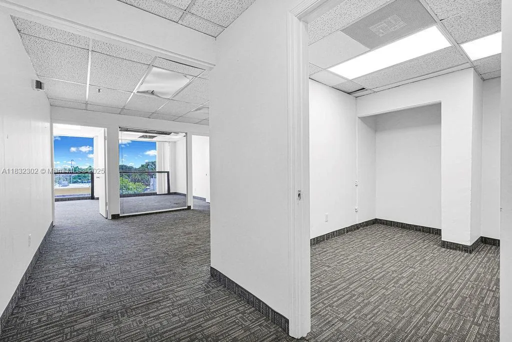 2691 E Oakland Park Blvd 300, Fort Lauderdale, Flo, Fort Lauderdale, Florida 33306, ,Commercial Lease,For Rent,2691 E Oakland Park Blvd 300, Fort Lauderdale, Flo,A11832302