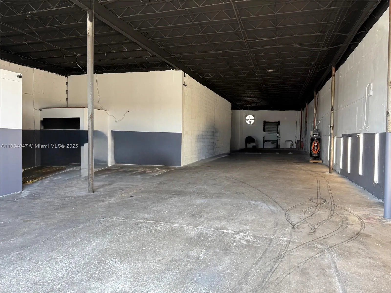 3771 Nw 51st St 3771-b, Hialeah, Florida 33142, Hialeah, Florida 33142, ,Commercial Sale,For Sale,3771 Nw 51st St 3771-b, Hialeah, Florida 33142,A11834847