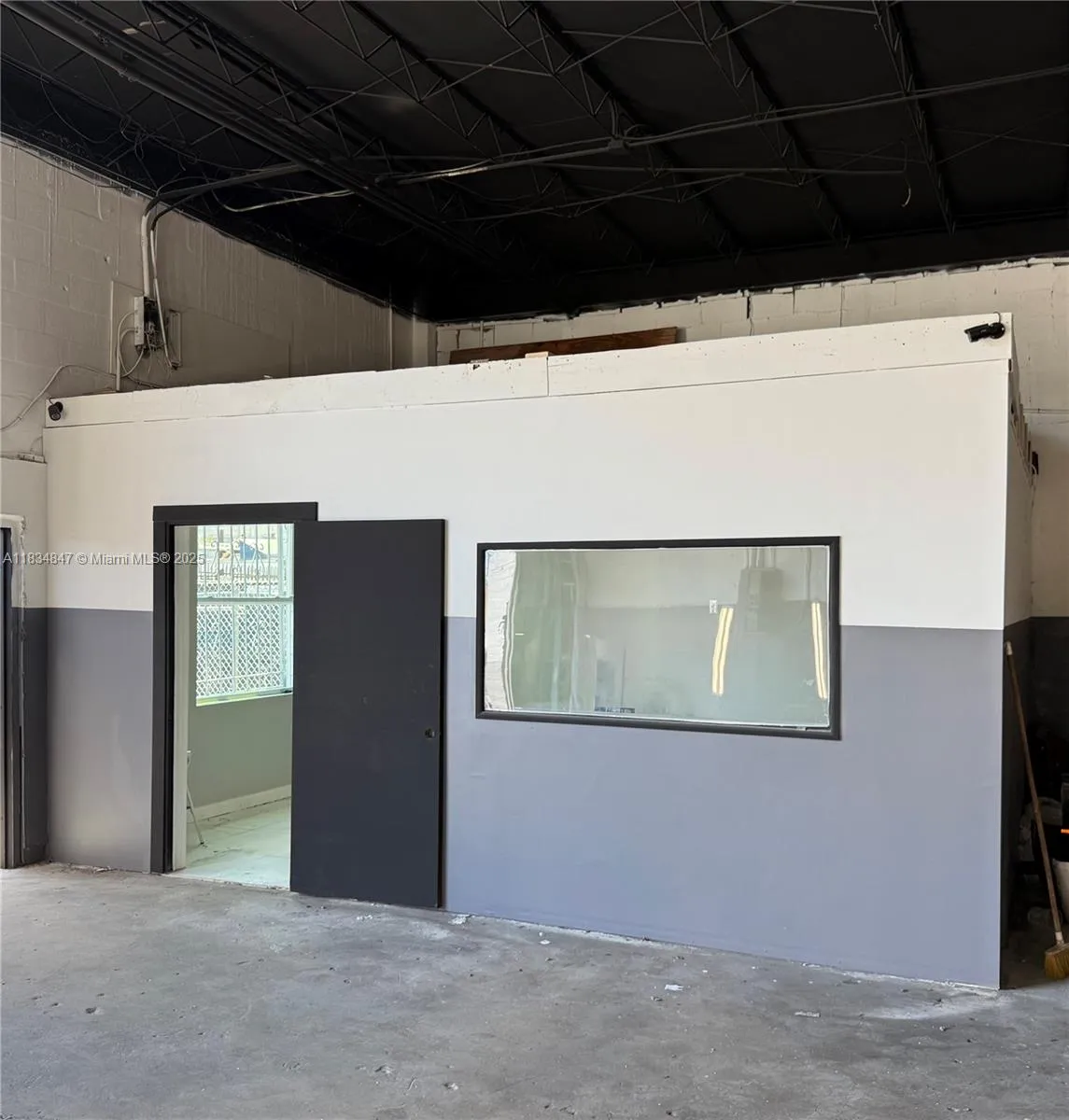 3771 Nw 51st St 3771-b, Hialeah, Florida 33142, Hialeah, Florida 33142, ,Commercial Sale,For Sale,3771 Nw 51st St 3771-b, Hialeah, Florida 33142,A11834847