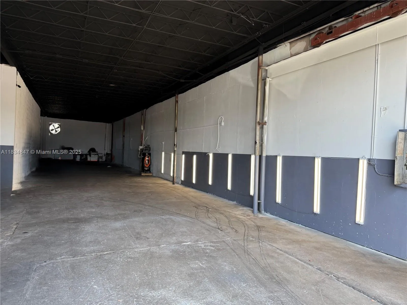 3771 Nw 51st St 3771-b, Hialeah, Florida 33142, Hialeah, Florida 33142, ,Commercial Sale,For Sale,3771 Nw 51st St 3771-b, Hialeah, Florida 33142,A11834847