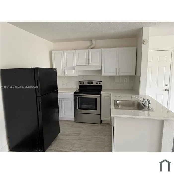 842 Nw 1st Ave, Fort Lauderdale, Florida 33311, Fort Lauderdale, Florida 33311, ,Residential Income,For Sale,842 Nw 1st Ave, Fort Lauderdale, Florida 33311,A11831358