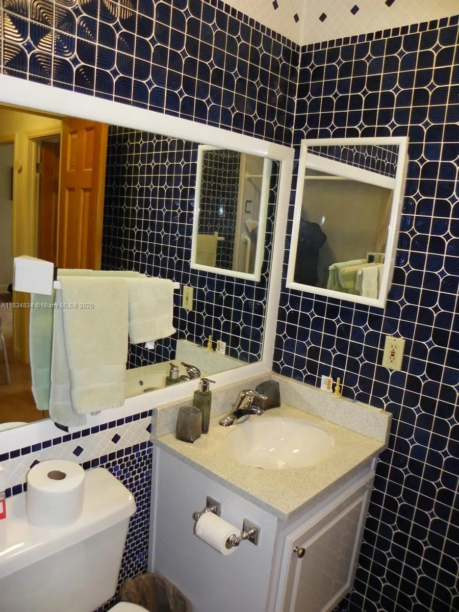 2nd Bathroom