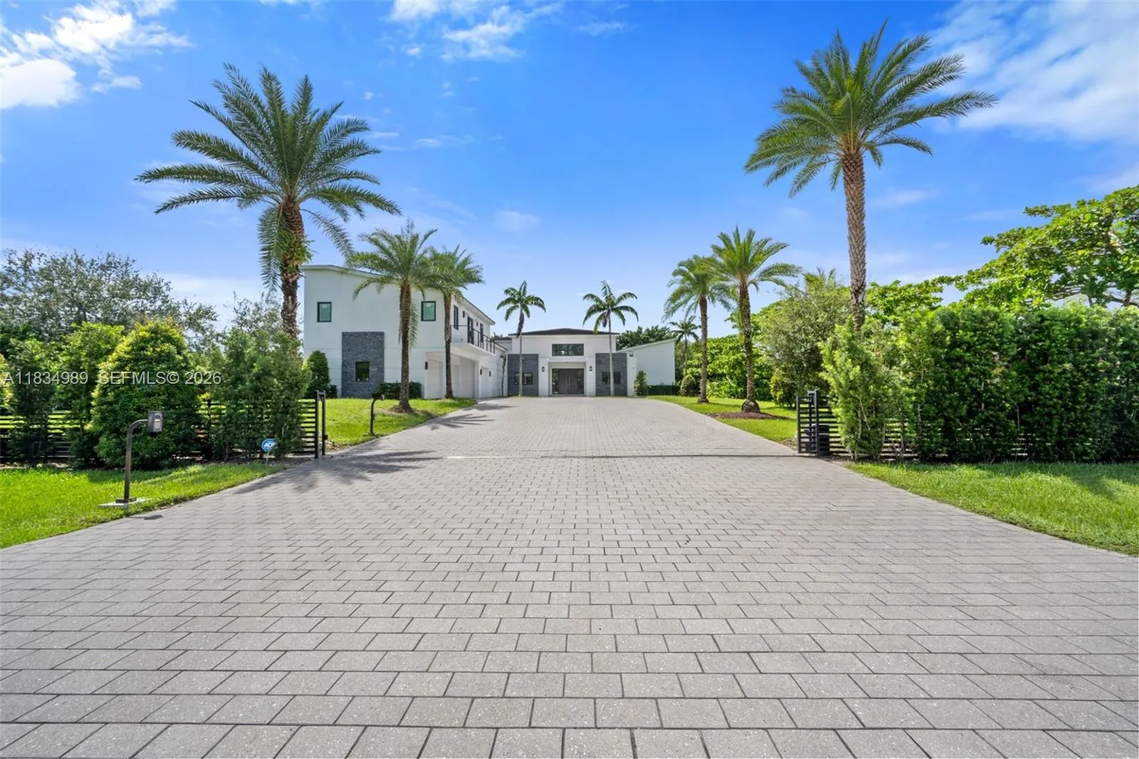 11350 Nw 8th St, Plantation, Florida 33325, Plantation, Florida 33325, 6 Bedrooms Bedrooms, ,6 BathroomsBathrooms,Residential,For Sale,11350 Nw 8th St, Plantation, Florida 33325,A11834989