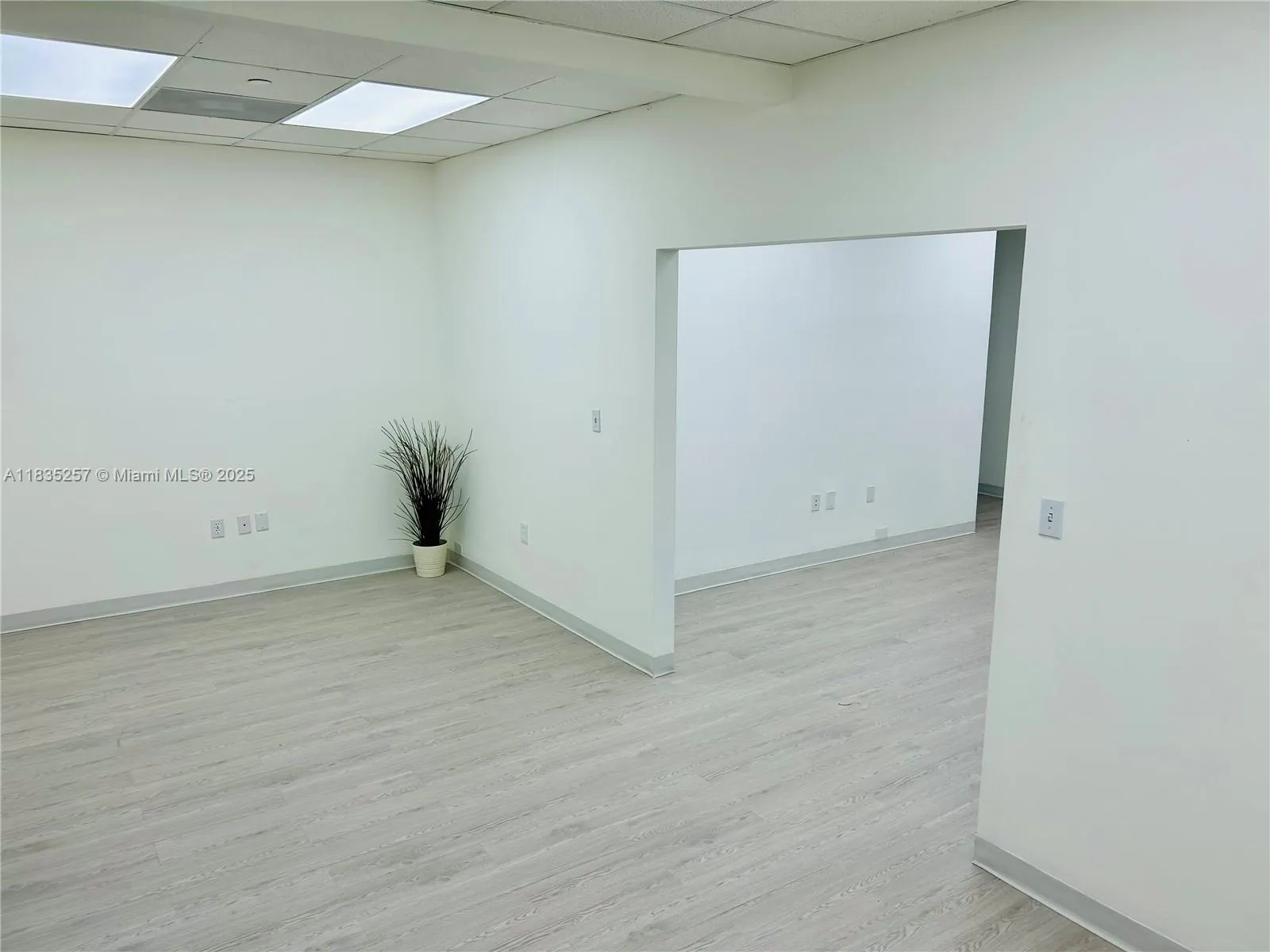 10305 Nw 41st St 107, Doral, Florida 33178, Doral, Florida 33178, ,Commercial Lease,For Rent,10305 Nw 41st St 107, Doral, Florida 33178,A11835257