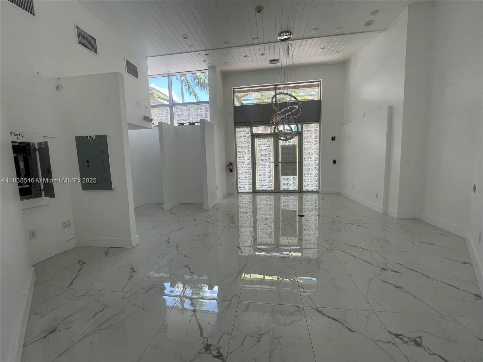 1451 Ocean Dr Cu-102, Miami Beach, Florida 33139, Miami Beach, Florida 33139, ,Commercial Sale,For Sale,1451 Ocean Dr Cu-102, Miami Beach, Florida 33139,A11835546