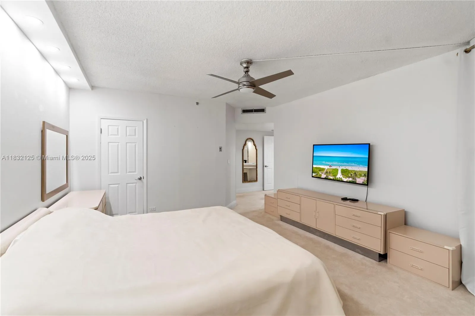 20191 E Country Club Dr 407, Aventura, Florida 331, Aventura, Florida 33180, 2 Bedrooms Bedrooms, ,2 BathroomsBathrooms,Residential,For Sale,20191 E Country Club Dr 407, Aventura, Florida 331,A11832125