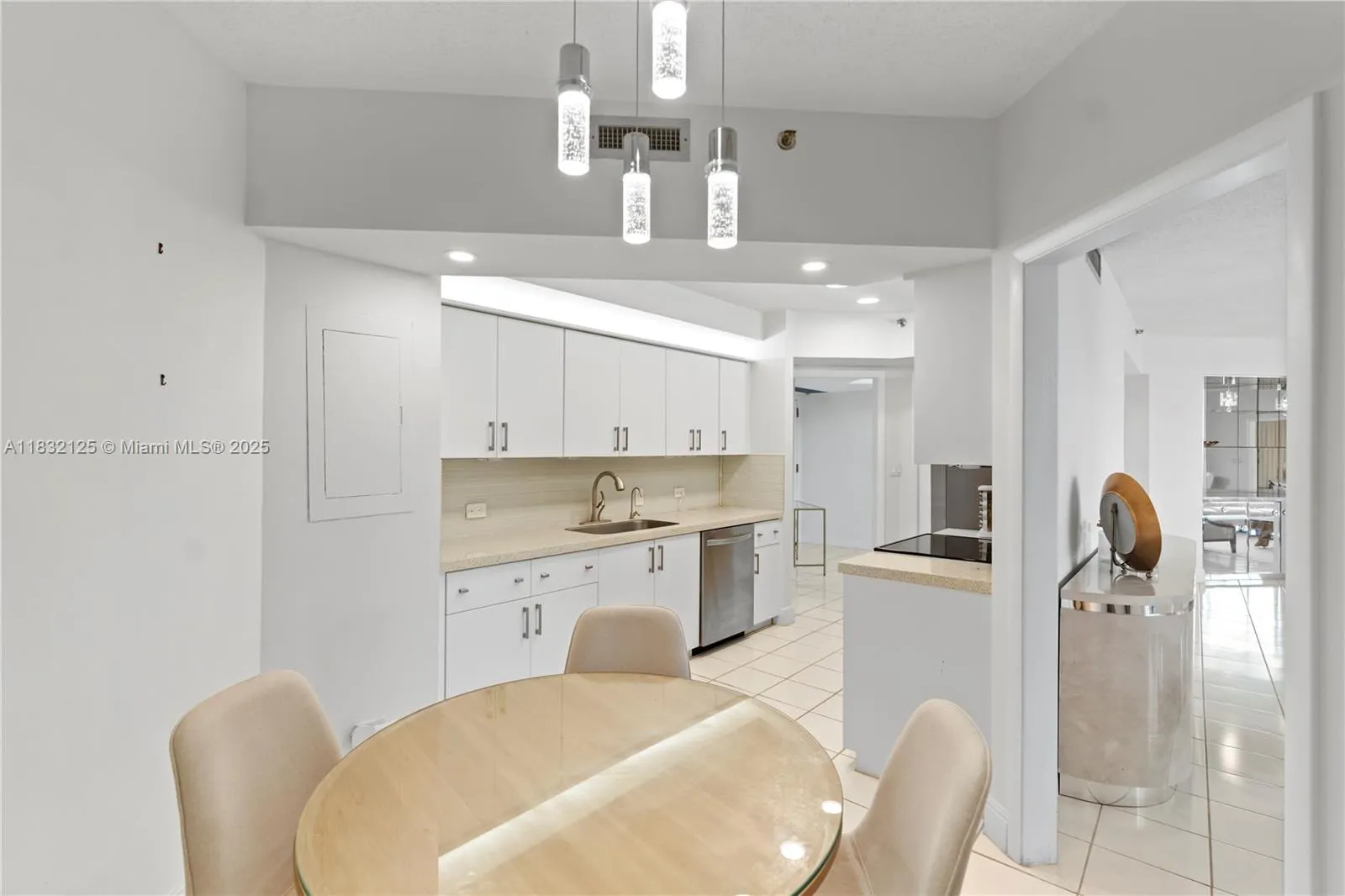 20191 E Country Club Dr 407, Aventura, Florida 331, Aventura, Florida 33180, 2 Bedrooms Bedrooms, ,2 BathroomsBathrooms,Residential,For Sale,20191 E Country Club Dr 407, Aventura, Florida 331,A11832125